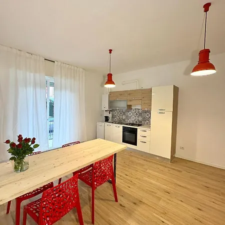 Dimora Vittoria - Le Arche Apartamento